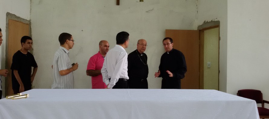 Dom Fernando visita obras da Comunidade São José – IVE