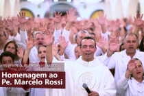 Pe. Marcelo Rossi recebe homenagem dos devotos de N. S. do Perpétuo Socorro de Campo Grande/MS