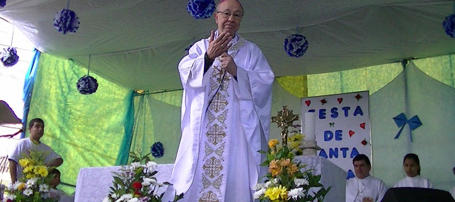Dom Fernando celebra o dia da padroeira na Paróquia Santa Rita de Cássia (Pedreira)