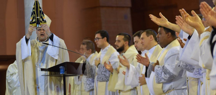 Romaria diocesana reúne milhares no Santuário Nacional de Aparecida