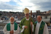 Dom José realiza visita pastoral à Paróquia Santa Clara
