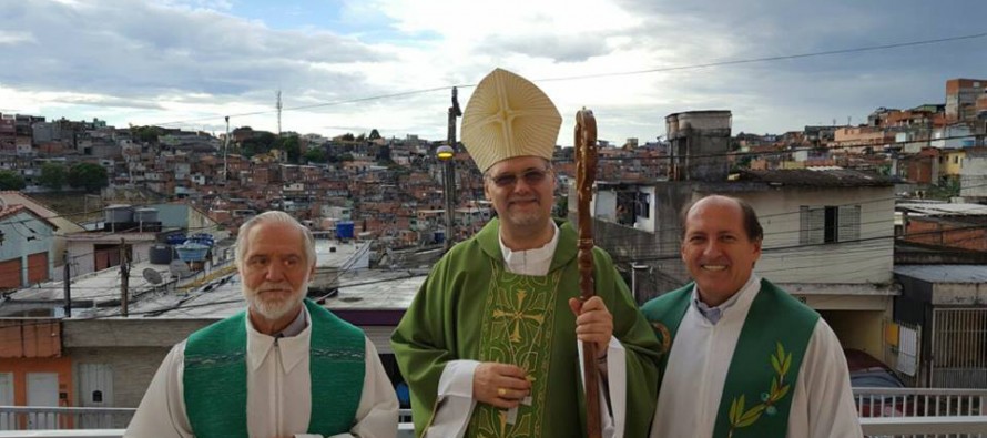 Dom José realiza visita pastoral à Paróquia Santa Clara