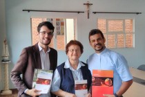 Diretora do SEPAC/Paulinas, Ir. Helena Corazza, fsp visita a cúria diocesana