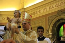 Dom José Negri celebra missa de Natal na Catedral