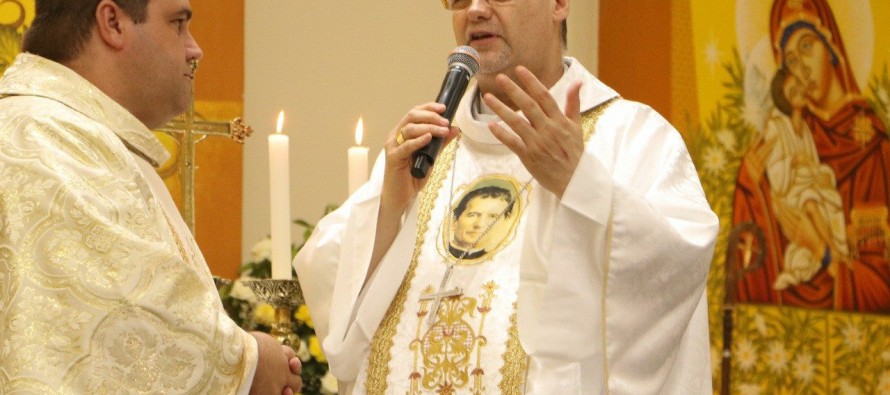 Bispo diocesano realiza Visita Pastoral à Paróquia São João Bosco