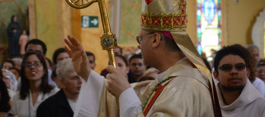 Bispo diocesano celebra o domingo de Páscoa na Catedral