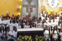 Jovens de paróquias dos setores Sabará e Santa Catarina são crismados