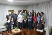 Jovens do Setor Sabará visitam a casa episcopal