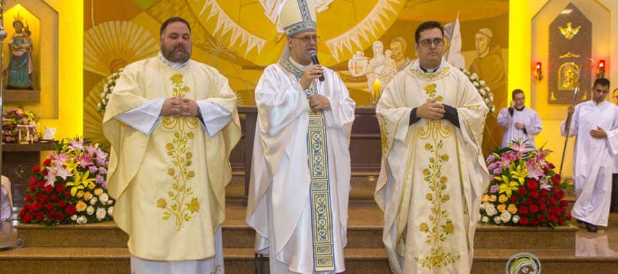 Paróquia Nossa Senhora da Esperança acolhe novo pároco e vigário