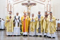 Cinco novos padres e um diácono diocesano foram ordenados no último sábado