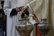 Missa dos Santo Óleos reúne o clero, fiéis e catequistas da Diocese de Santo Amaro