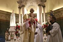 Santa Missa de Natal na Catedral de Santo Amaro celebrada por Dom José Negri