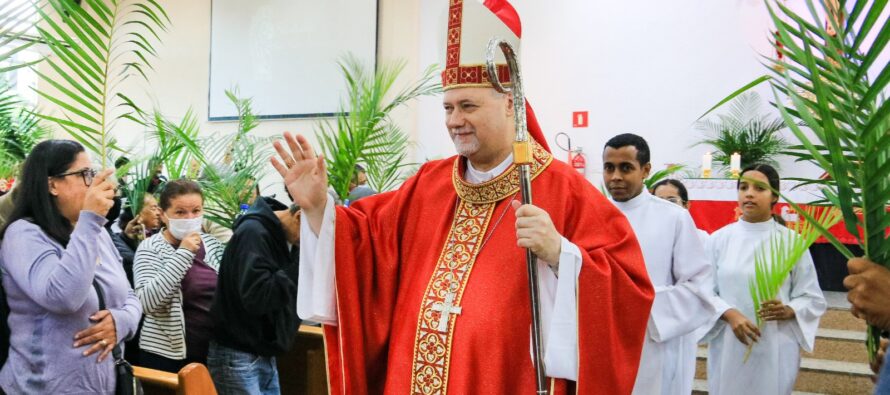 Bispo diocesano celebra o Domingo de Ramos no Santuário São Judas Tadeu