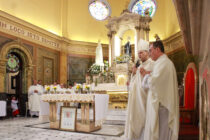 Missa da Oitava de Páscoa é celebrada em memória do Papa Francisco