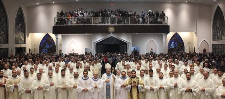Procissão Luminosa de Nossa Senhora de Fátima