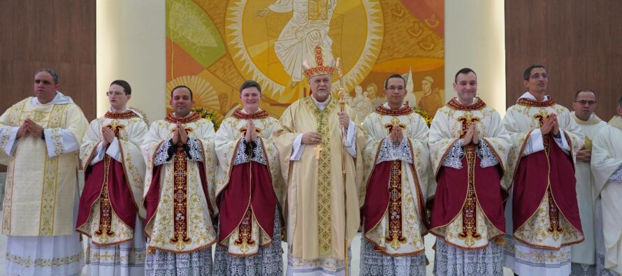 Ordenação Presbiteral e Diaconal do Instituto Verbo Encarnado