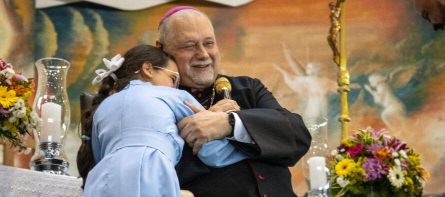 Jubileu Diocesano dos Servidores do Altar reúne mais de 4.300 crianças e adolescentes no Santuário Mãe de Deus