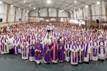 Dom José Negri, Bispo Diocesano, preside Santa Missa de abertura do ano Pastoral com a temática Ano Vocacional Sacerdotal