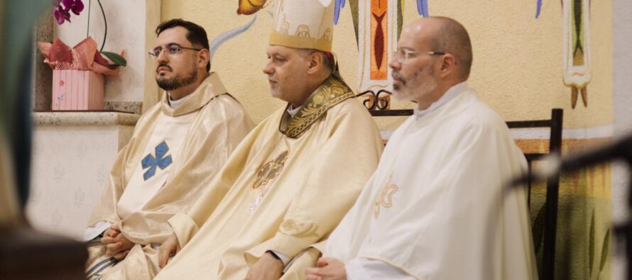 Santa Missa de Posse Canônica do Pe. Jorge na Paróquia Mãe do Salvador