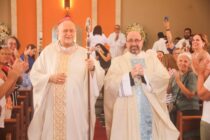 Santa Missa de Posse Canônica do Pe. Felipe na Paróquia N. Sra de Lourdes