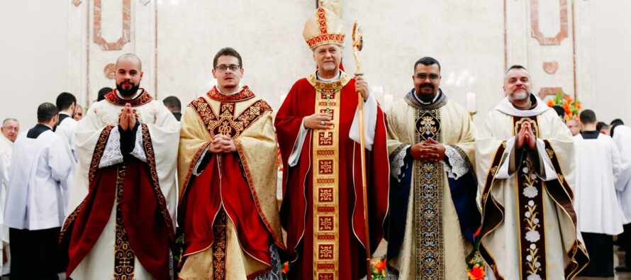 Ordenação Presbiteral de quatro novos sacerdotes marca o Ano Vocacional Sacerdotal