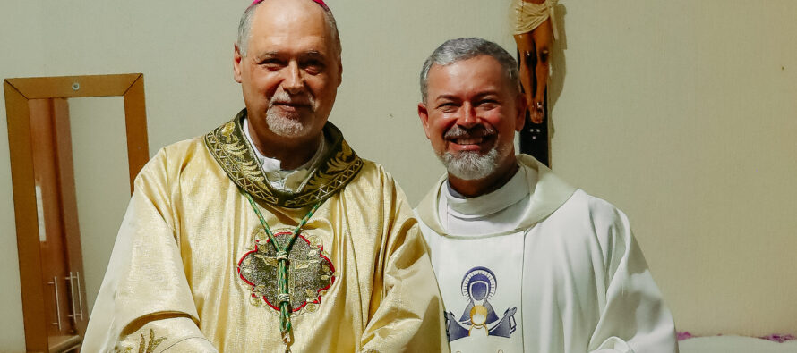 Santa Missa de Posse Canônica do Pe. João Batista como administrador paroquial Paróquia Menino Jesus de Praga | Setor Varginha